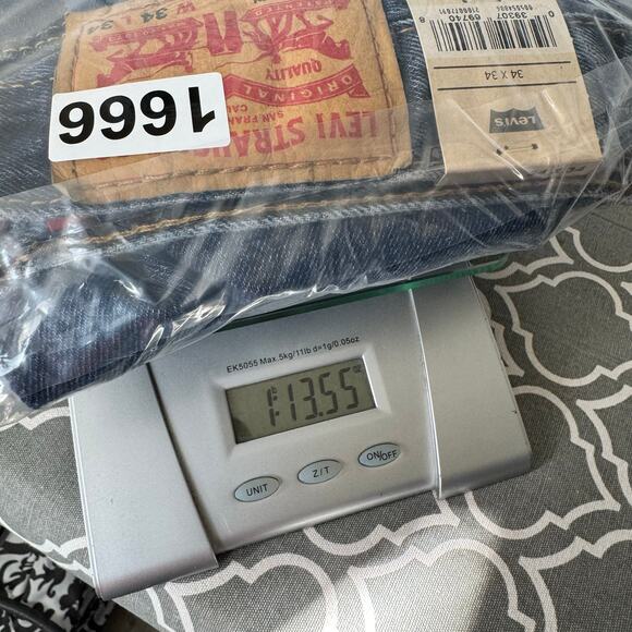 Levi’s 505 Jeans Mens Size 34 Straight Leg 100% Cotton Dark Wash Casual Work New - Picture 11 of 11